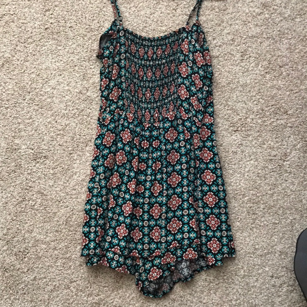 Romper - Picture 2 of 2